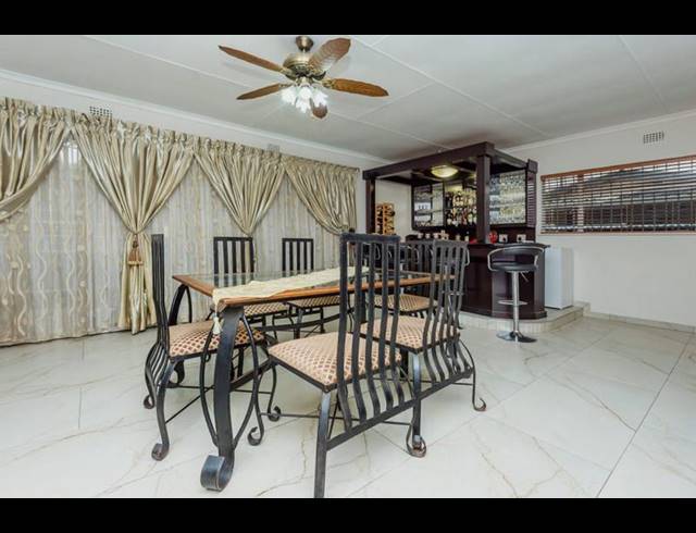 4 BEDROOM HOUSE FOR SALE IN RACEVIEW